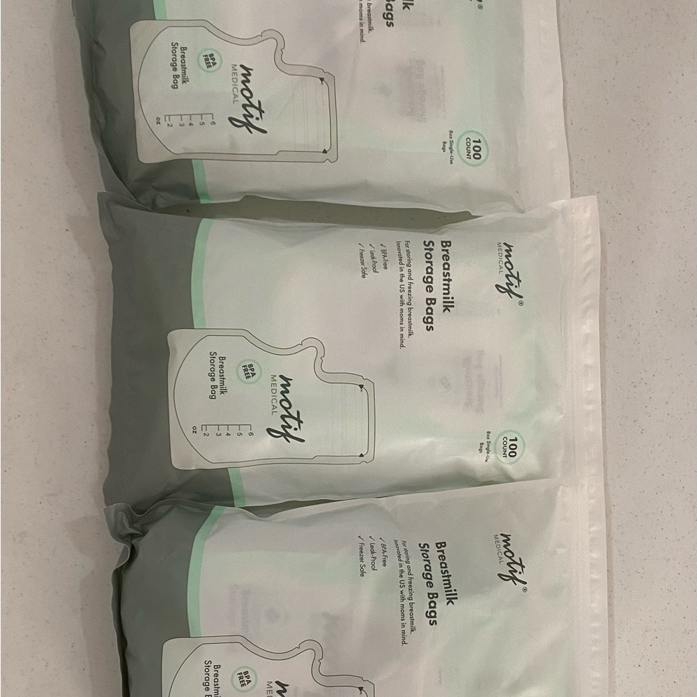 Motif Breastmilk Storage Bags 300 Total